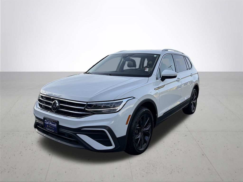 2024 Volkswagen Tiguan 2.0T SE