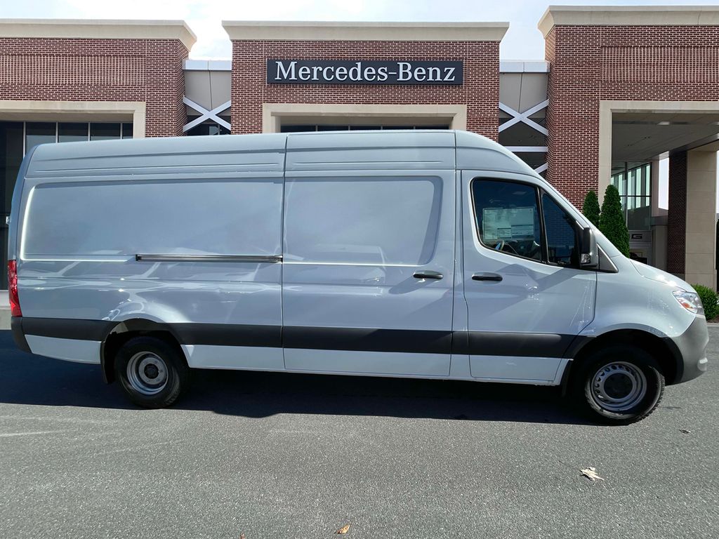 2025 Mercedes-Benz Sprinter 3500 4