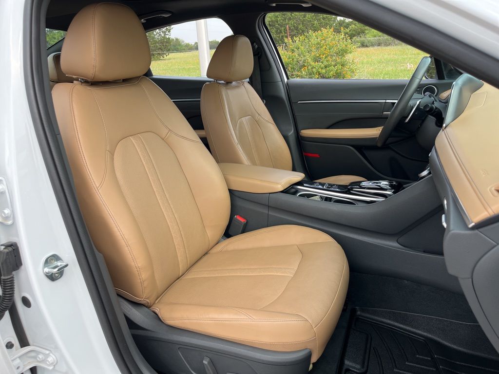 2021 Hyundai Sonata Limited 27