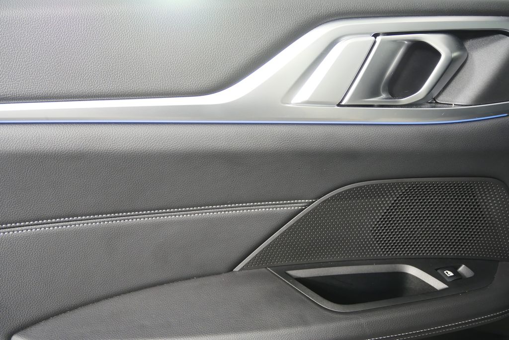 Thumbnail: 2022 BMW i4 - 14