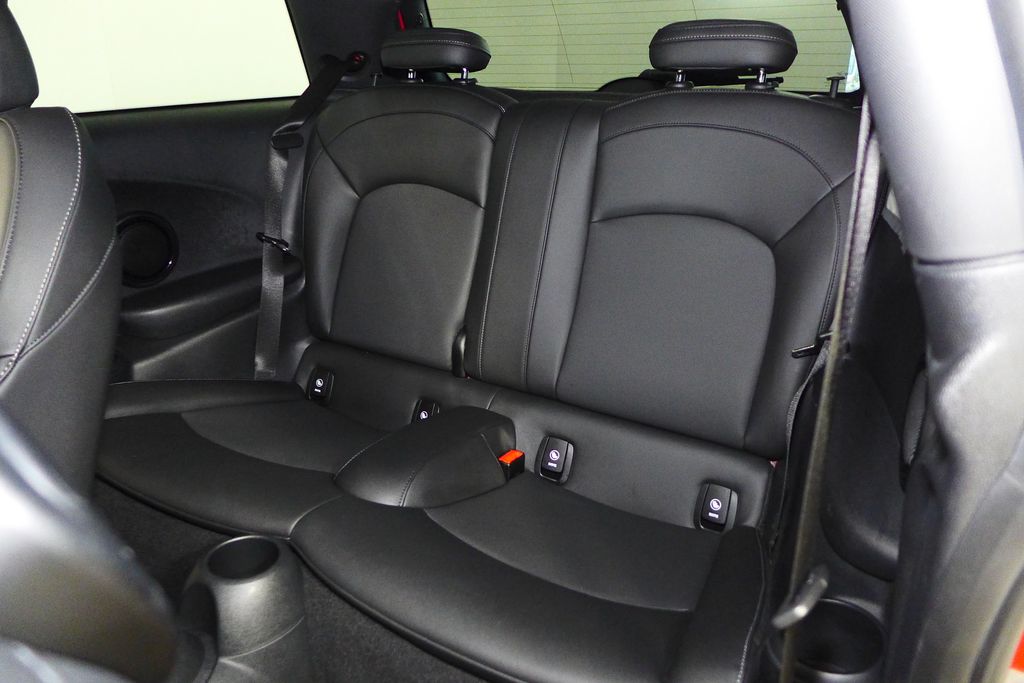 Thumbnail: 2023 MINI Cooper - 22