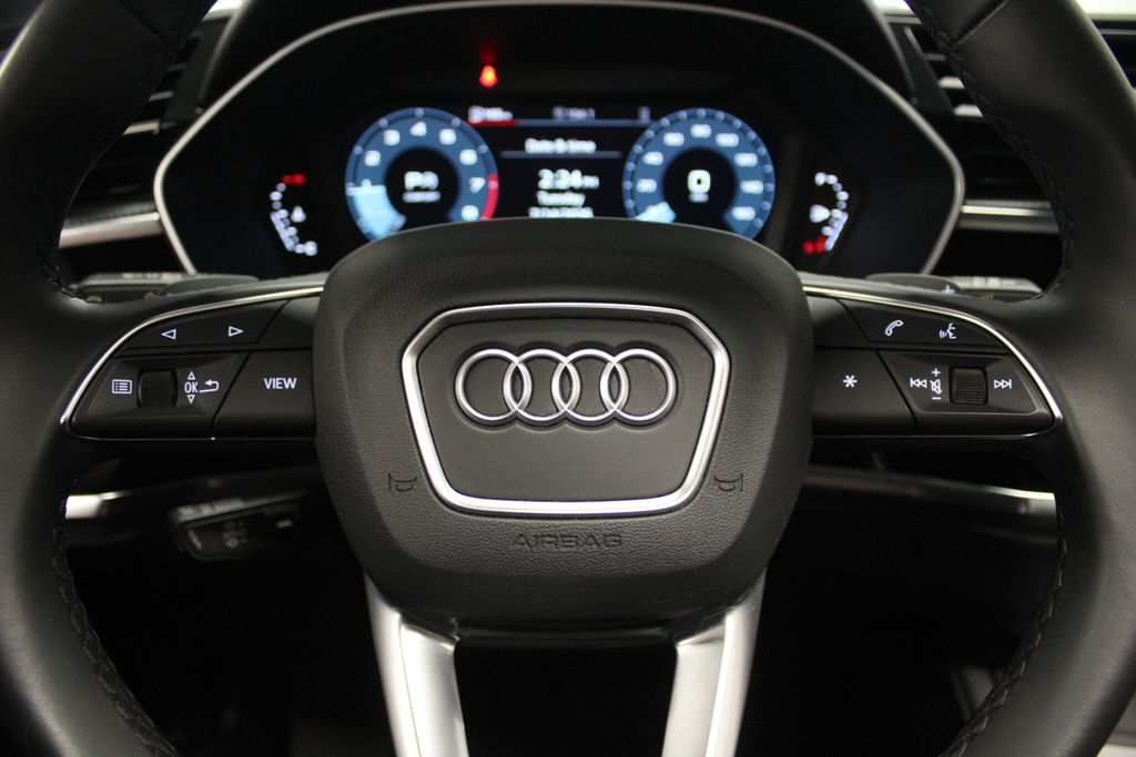 Thumbnail: 2024 Audi Q3 - 26