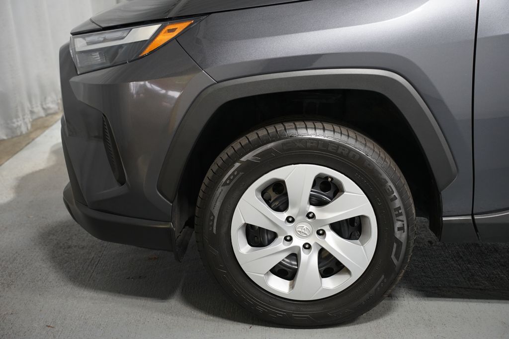 Thumbnail: 2024 Toyota RAV4 - 5