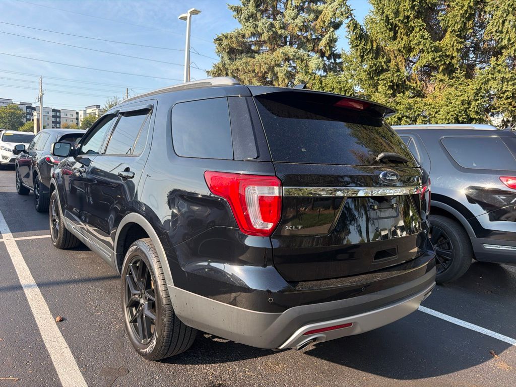 Thumbnail: 2016 Ford Explorer - 2