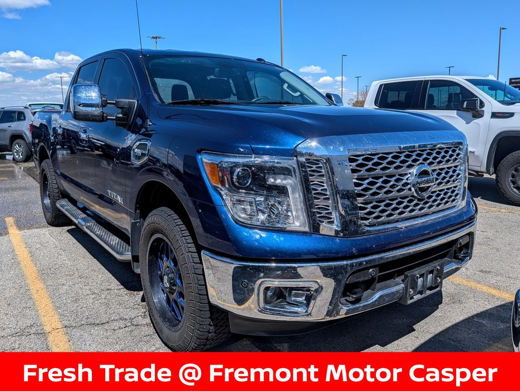 Deep Blue Pearl 2017 Nissan Titan SL Crew Cab 4WD Pickup Truck Four-Wheel Drive 7-Speed Automatic