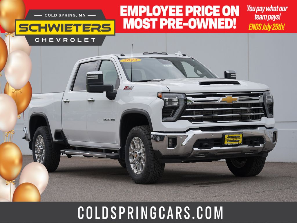 Summit White 2024 Chevrolet Silverado 3500HD Pickup Truck Four-Wheel Drive Automatic