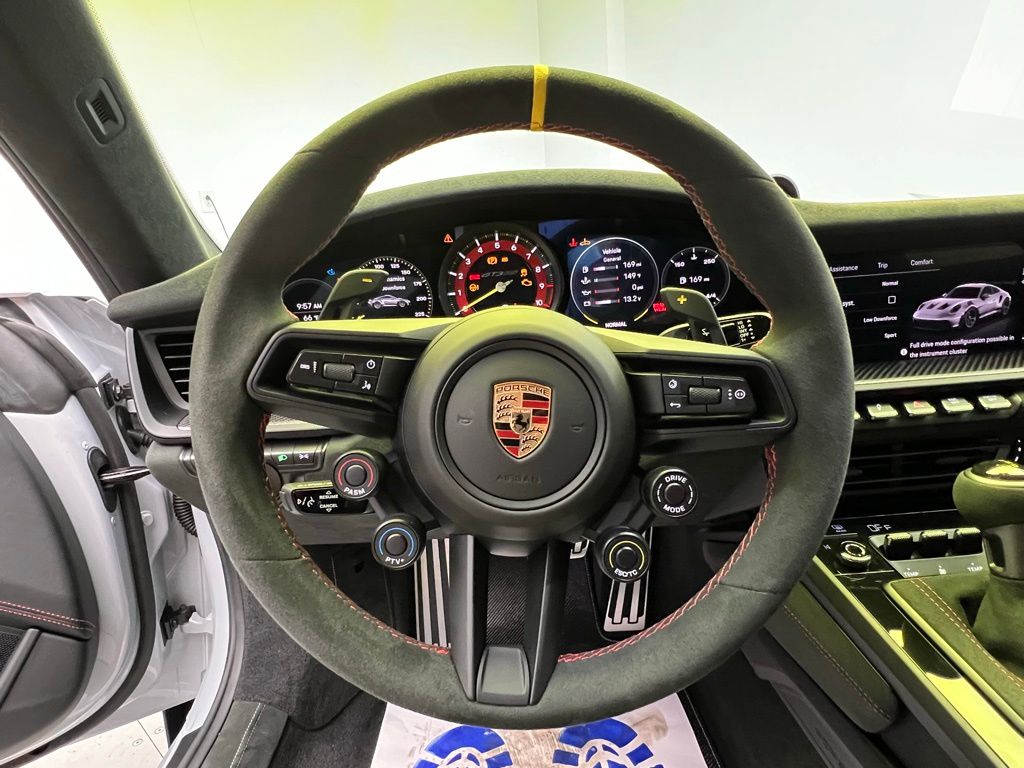 Thumbnail: 2024 Porsche 911 - 7