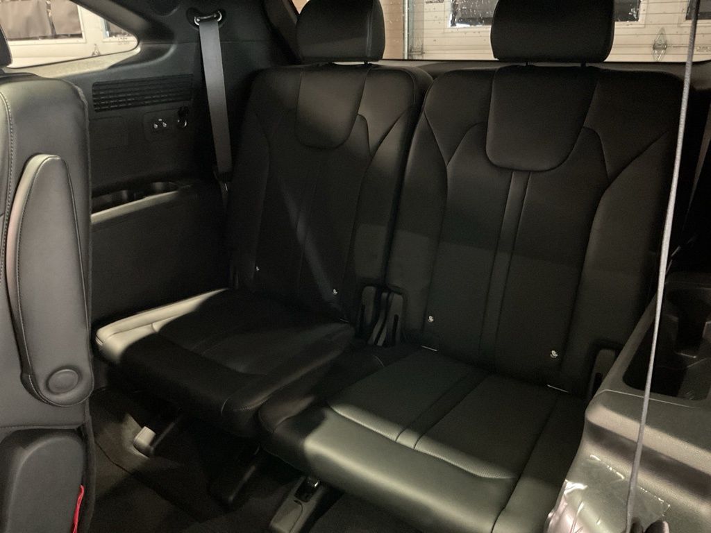 New 2026 White Kia X-Line SX Prestige image 24