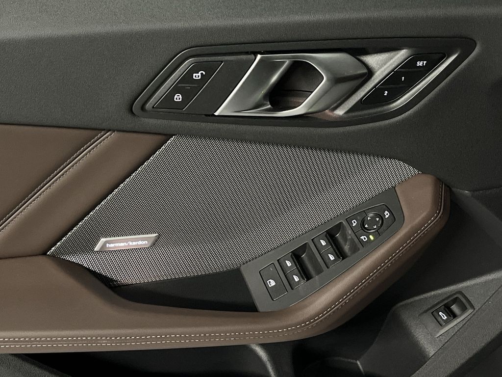 Thumbnail: 2025 BMW 2 Series - 13