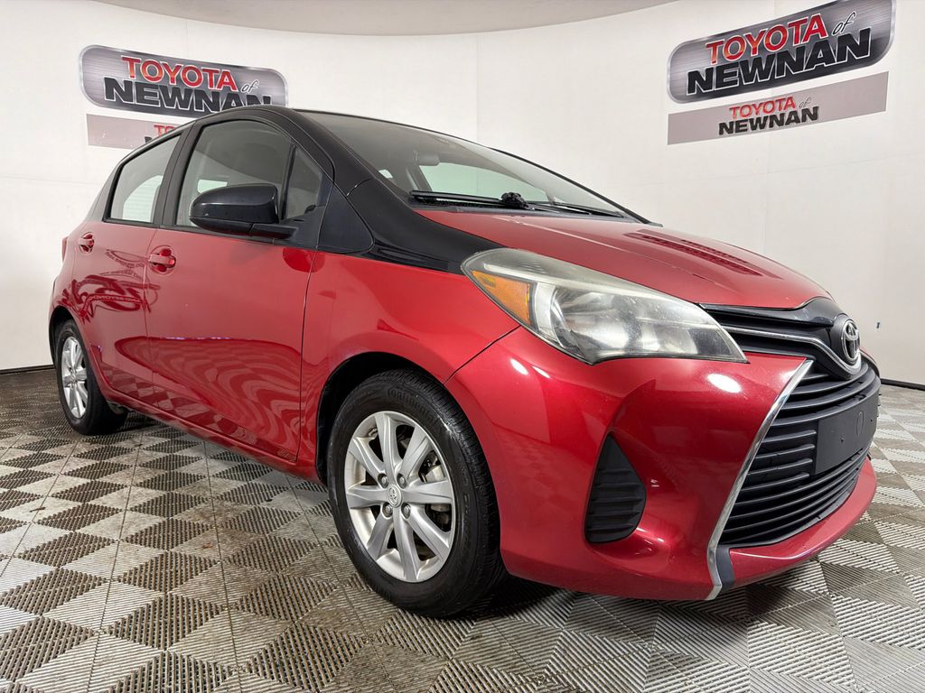 Barcelona Red Metallic 2017 Toyota Yaris LE 2dr Hatchback Hatchback Front-Wheel Drive 4-Speed Automatic Overdrive