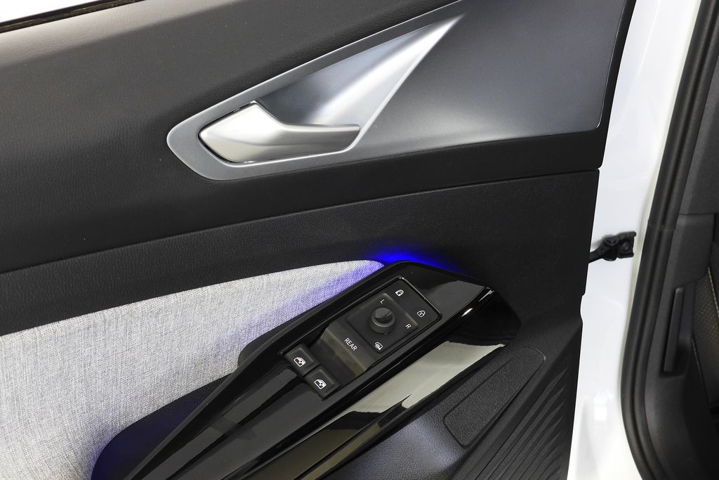 Thumbnail: 2023 Volkswagen ID.4 - 13