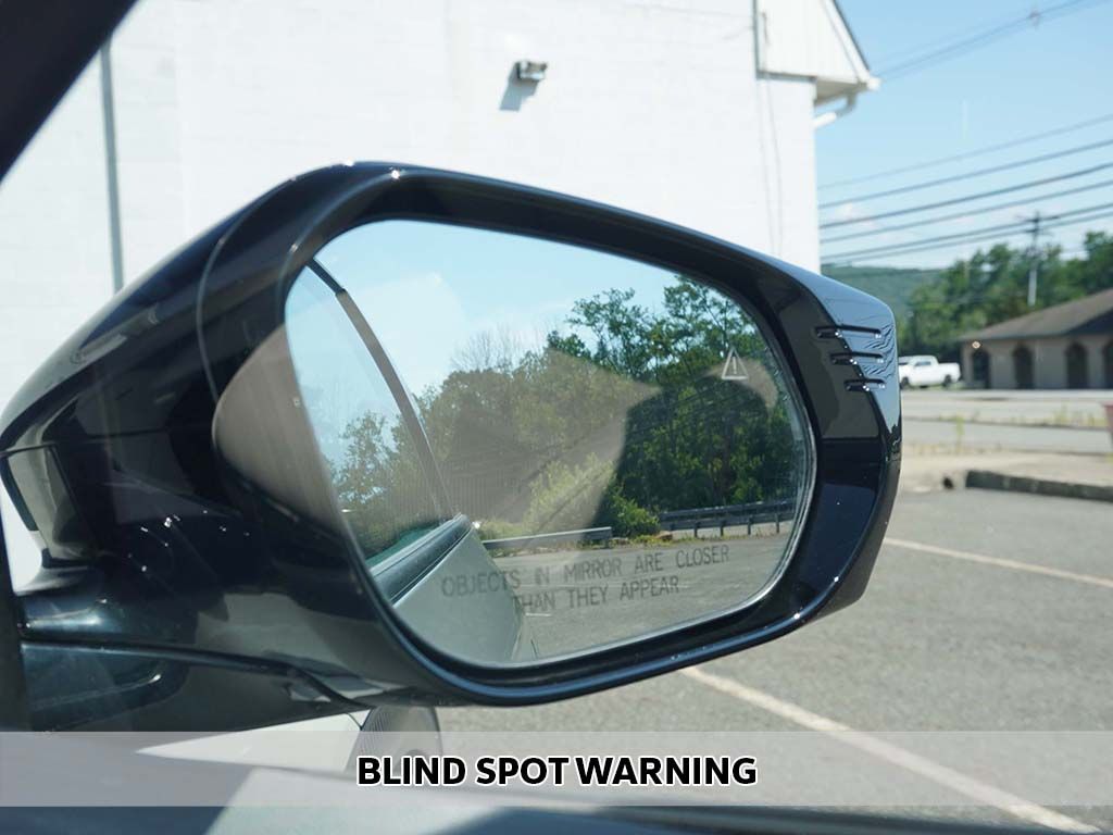 Used 2024 White Kia Wind image 6
