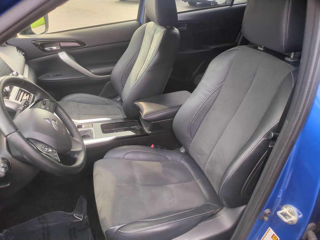 2023 Mitsubishi Eclipse Cross SE