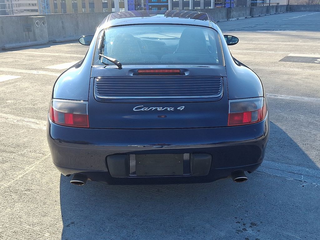 Thumbnail: 2001 Porsche 911 - 9