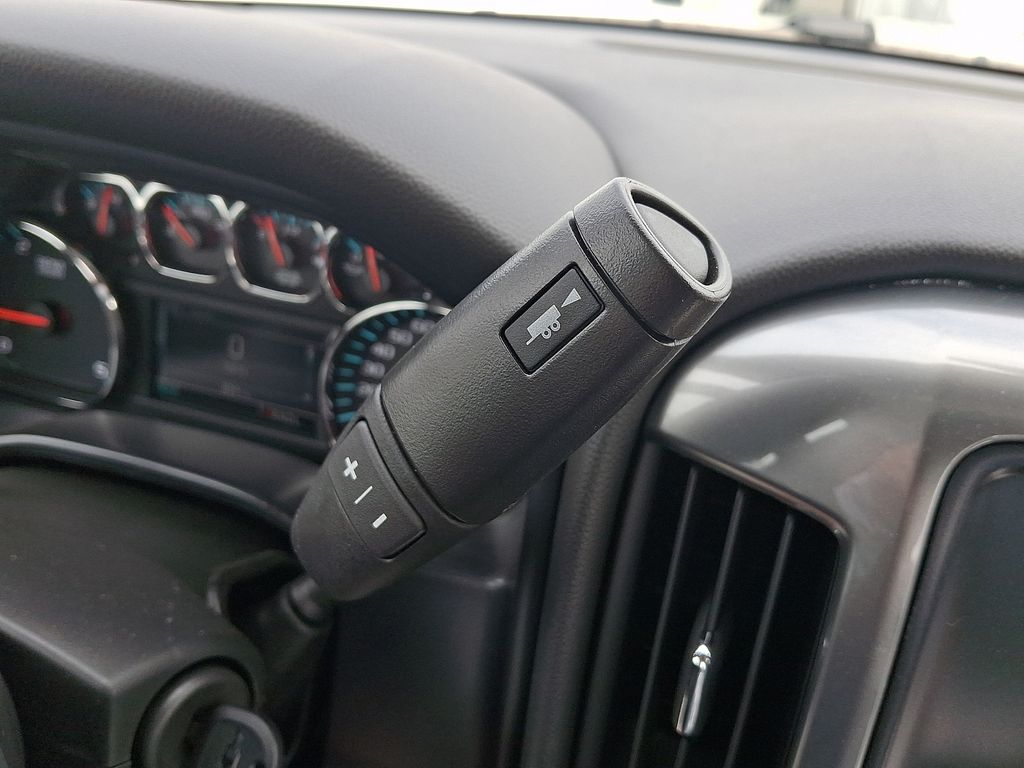 2024 Chevrolet Silverado 5500HD 1LT - 8