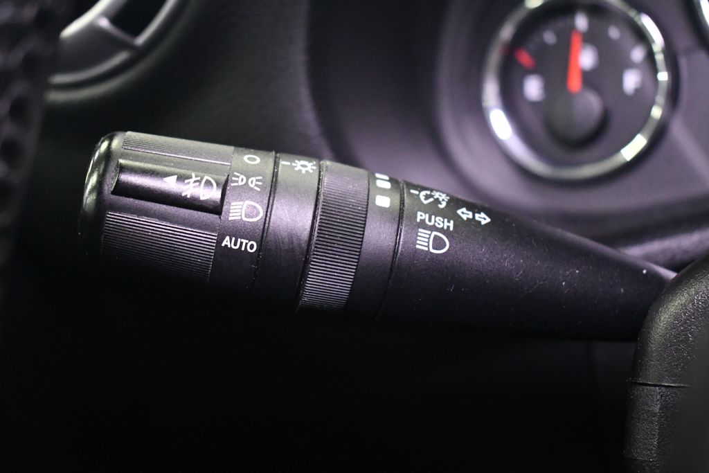 Thumbnail: 2017 Jeep Wrangler - 17