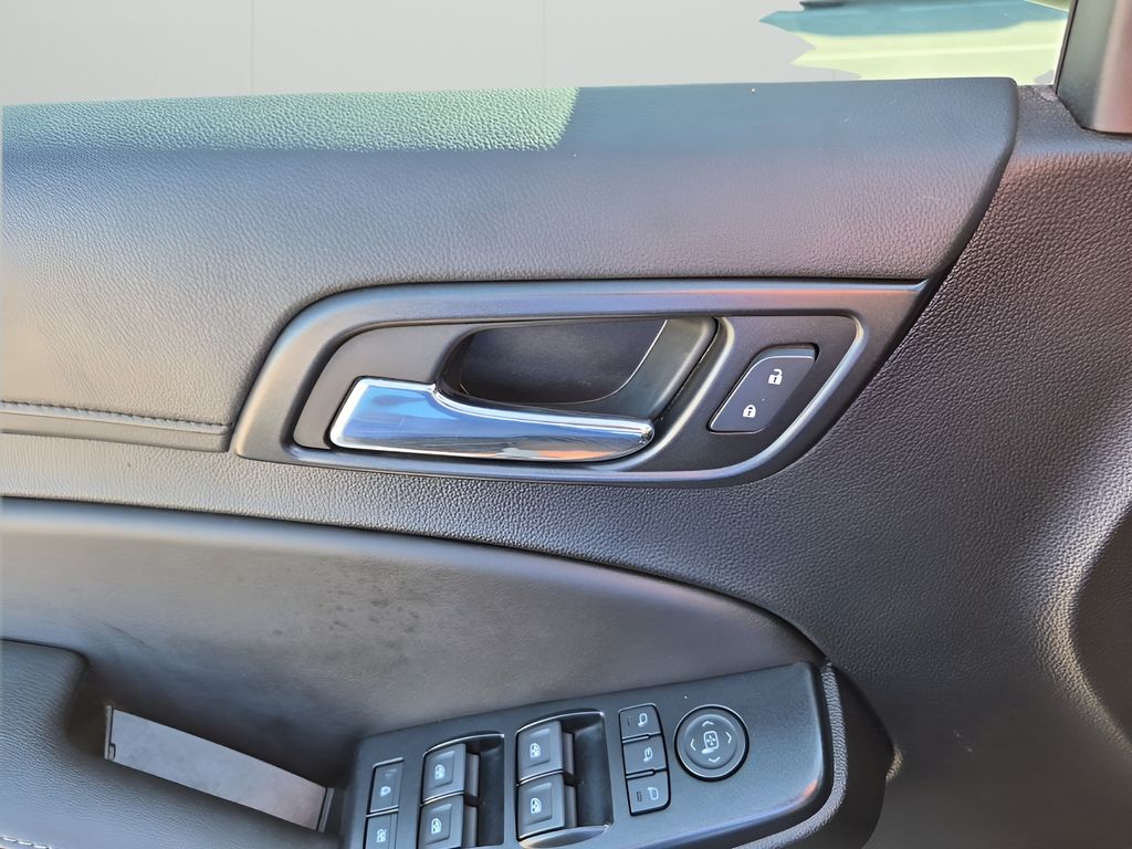 Used Car 2019 Chevrolet Suburban  Lt For Sale Under $25,000 In Austin, Texas