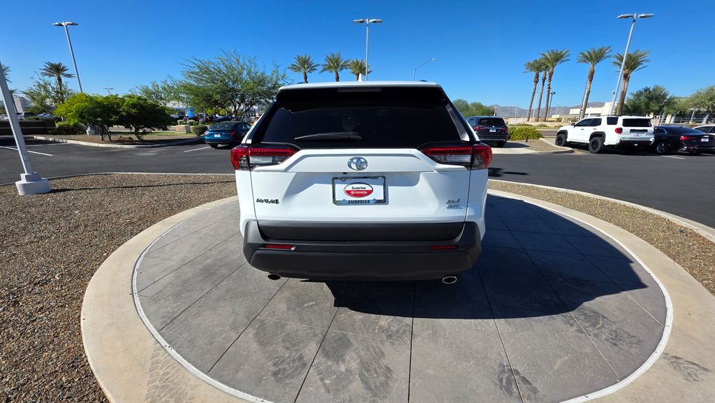 Thumbnail: 2025 Toyota RAV4 - 6