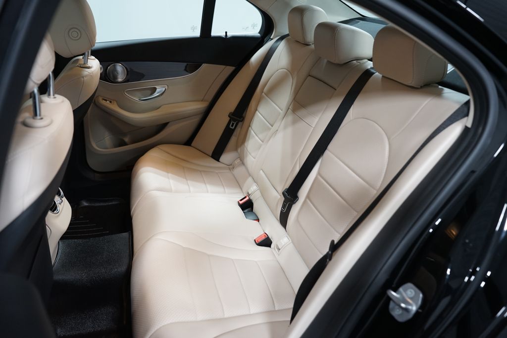 Thumbnail: 2021 Mercedes-Benz C-Class - 28