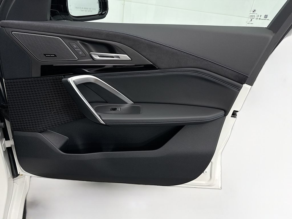 Thumbnail: 2026 BMW X1 - 19