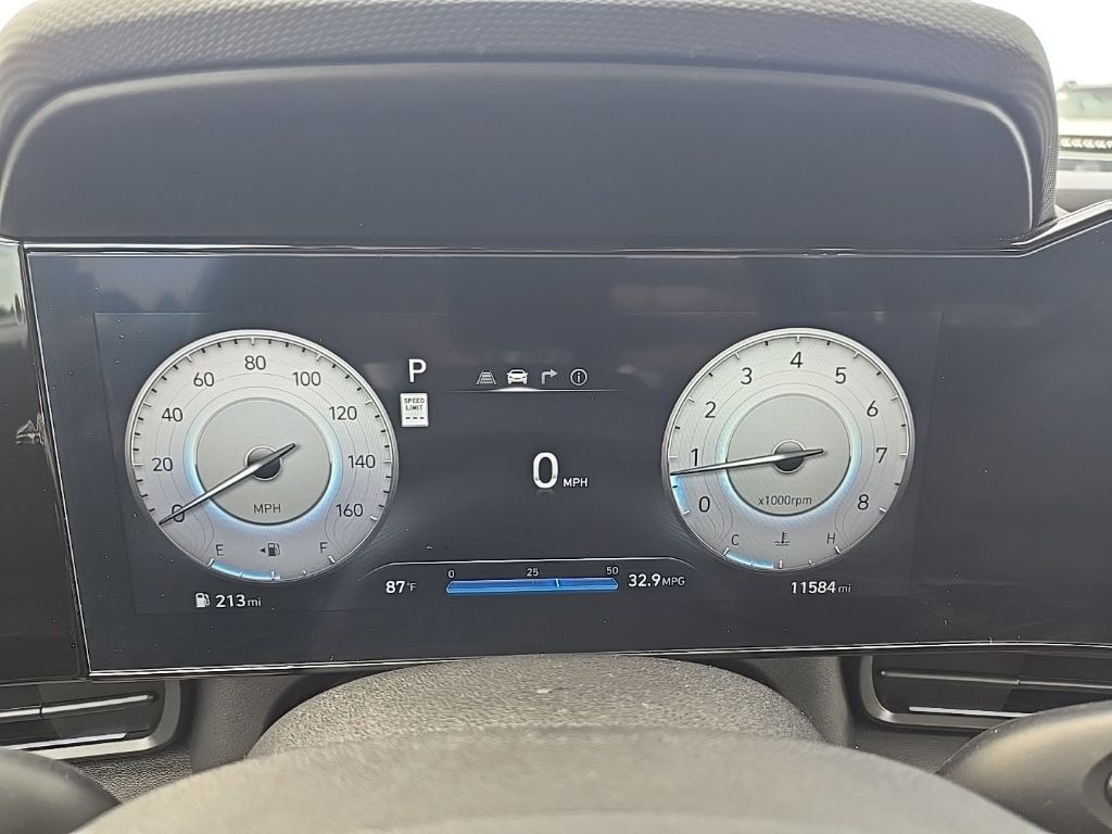 Used 2024 Hyundai Elantra Sedan
