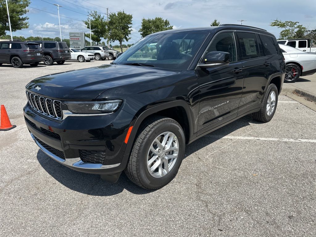 2025 Jeep Grand Cherokee L Laredo - Photo 13