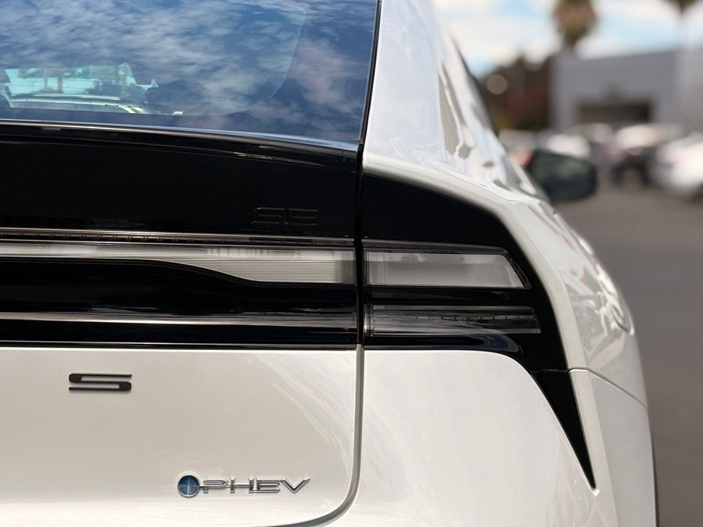 New 2027 Toyota Prius Plug-in Hybrid Sedan