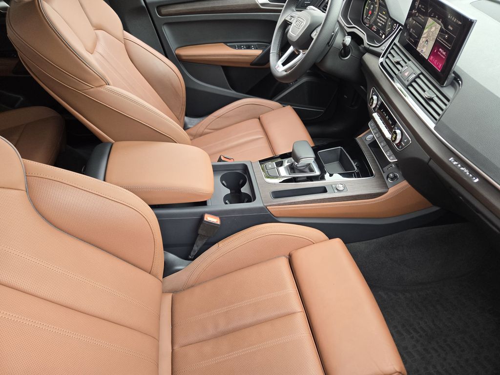 used 2025 Audi Q5 e car, priced at $41,191