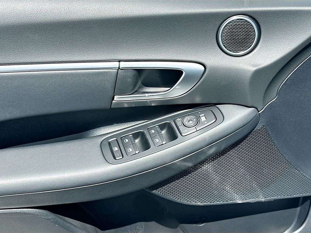 Thumbnail: 2025 Hyundai Sonata - 19