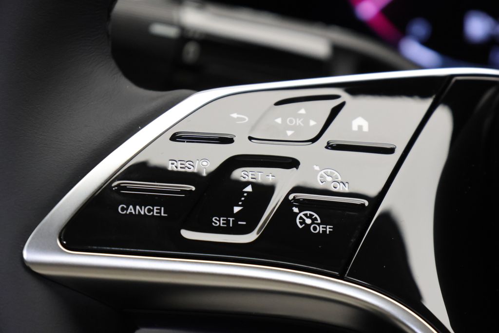 Thumbnail: 2026 Mercedes-Benz E-Class - 21