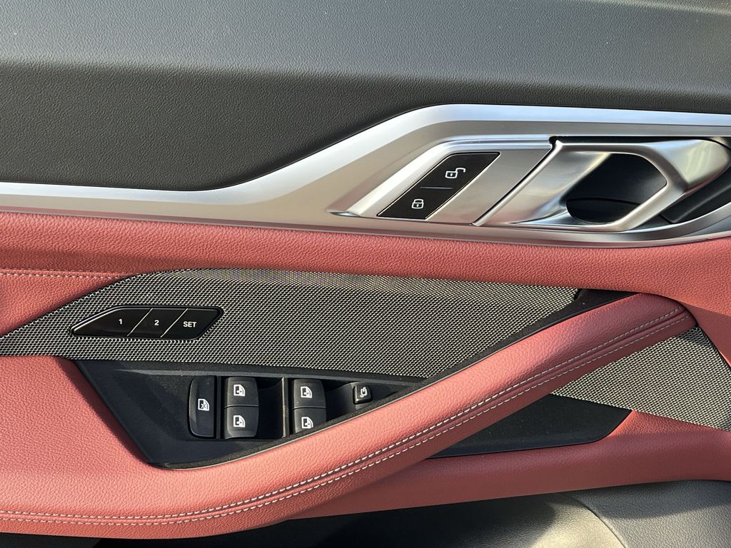 Thumbnail: 2026 BMW i4 - 13