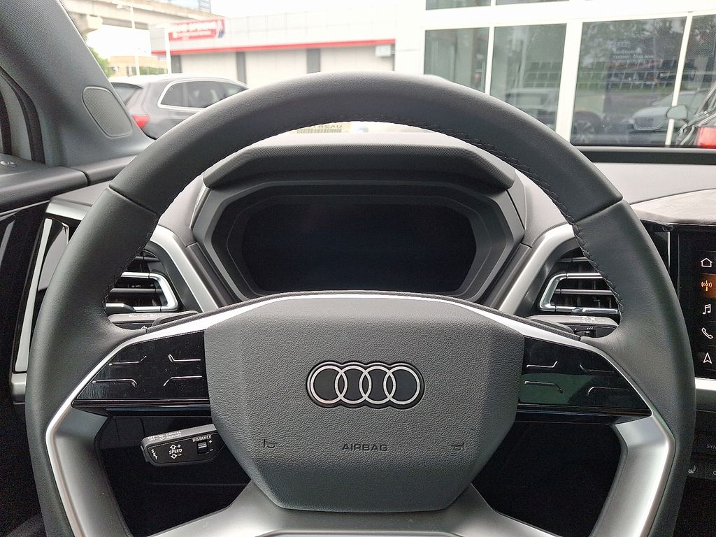 Thumbnail: 2024 Audi Q4 e-tron - 20