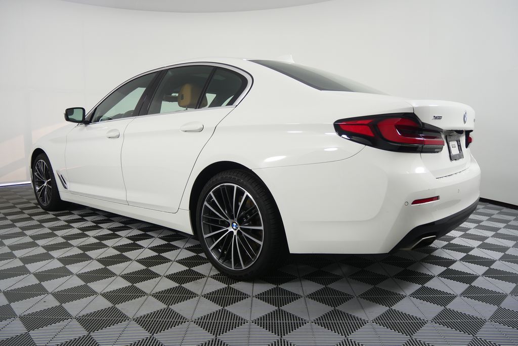Thumbnail: 2023 BMW 5 Series - 5