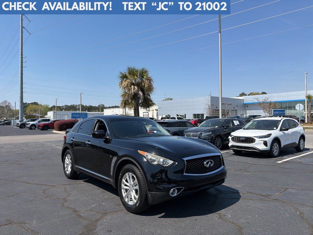 2017 INFINITI QX70 