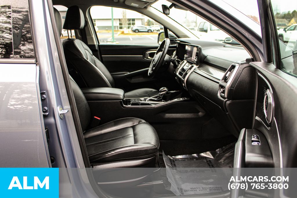 Used 2022 Silver Kia S image 22