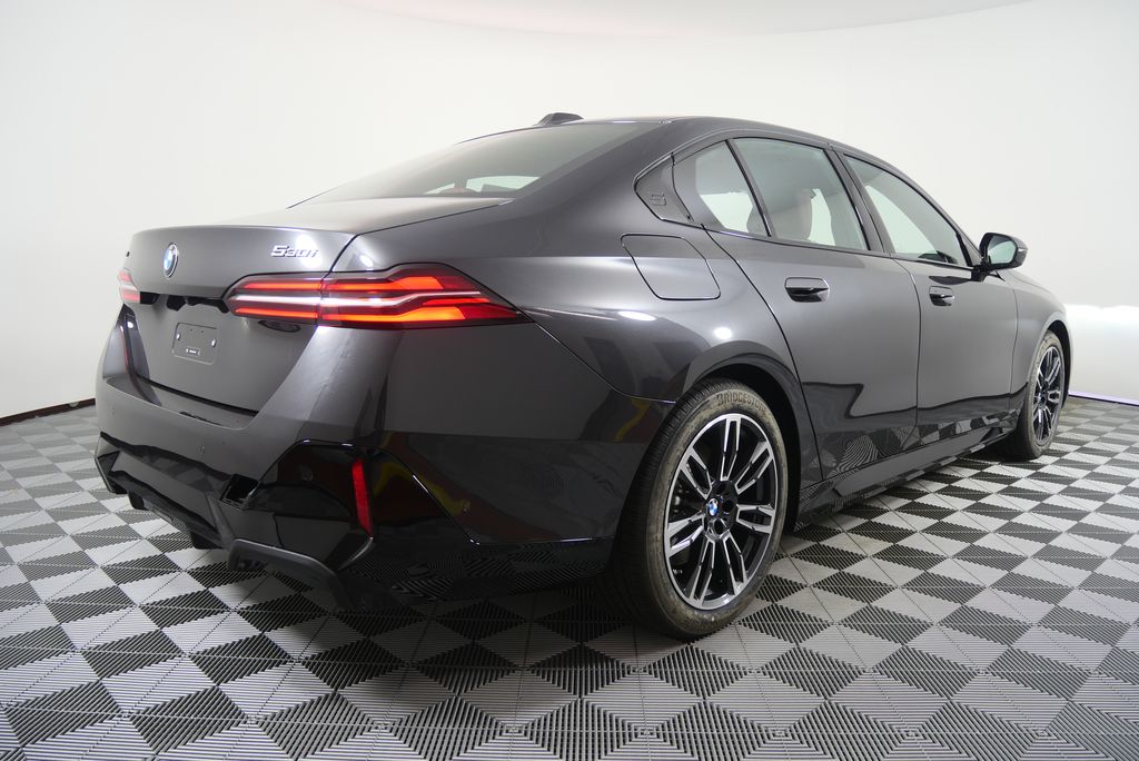 Thumbnail: 2026 BMW 5 Series - 3