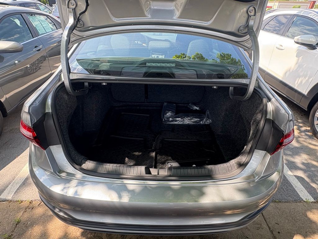 2024 Volkswagen Jetta 1.5T Sport photo