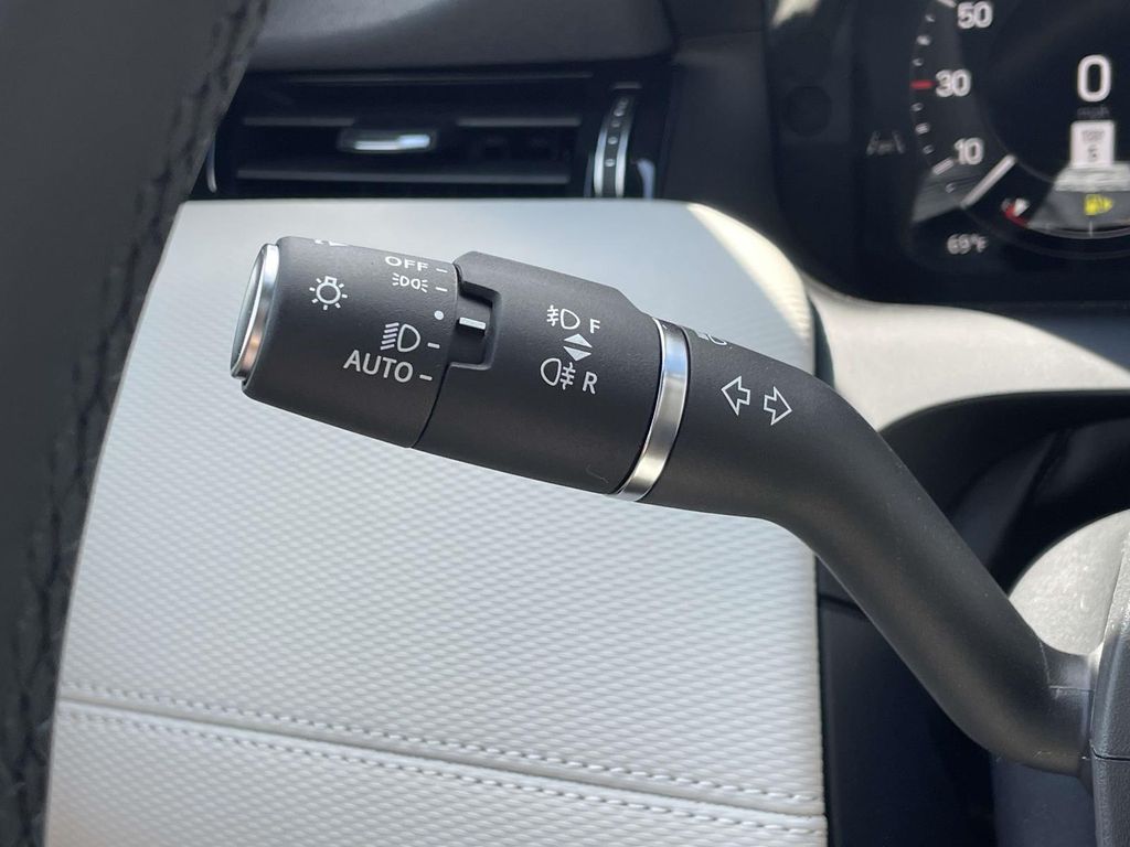 New 2026 Blue Land Rover Landmark image 39