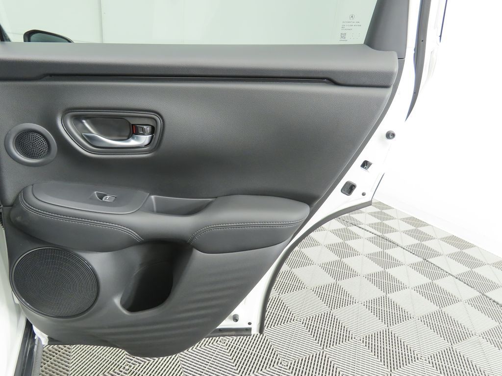 Thumbnail: 2025 Acura ADX - 27