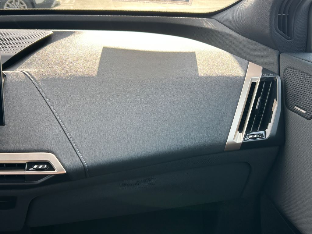 Thumbnail: 2025 BMW iX - 26