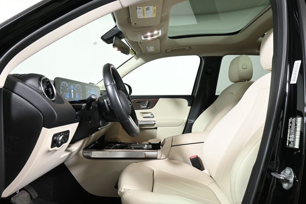 2021 Mercedes-Benz GLB 250 3