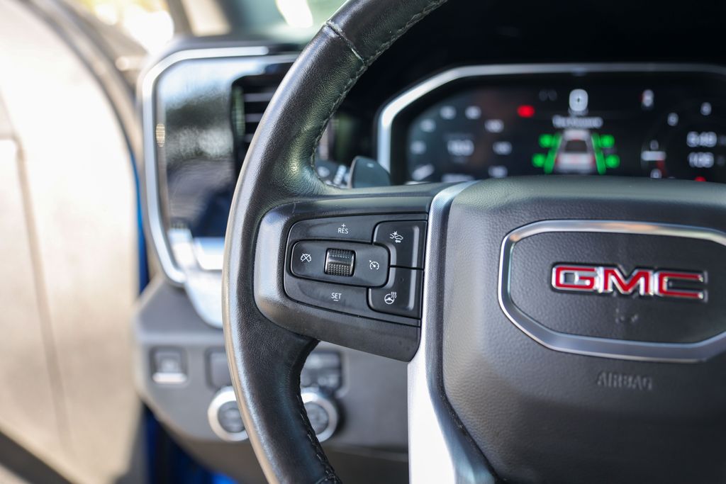 Used 2022 Blue GMC Elevation image 16