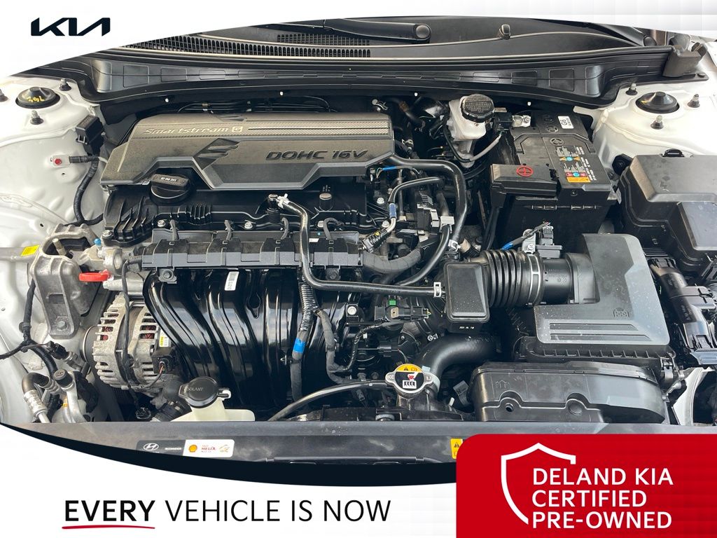 Used 2024 Hyundai Elantra Sedan