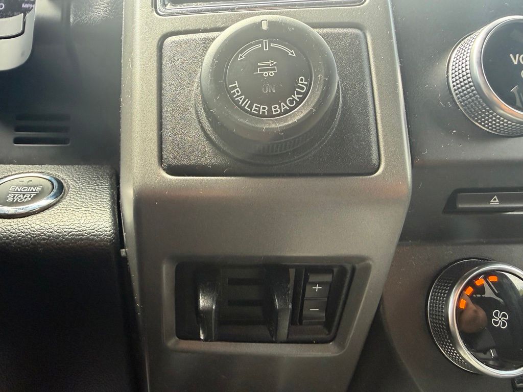 Certified Used 2018 Gray Ford XLT image 30