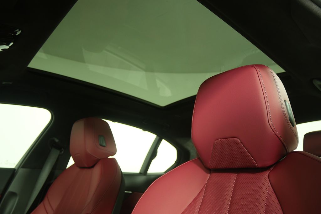 Thumbnail: 2026 BMW 5 Series - 12