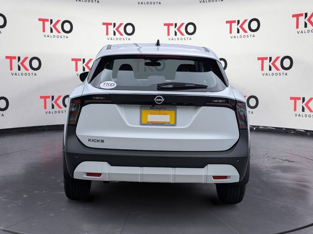 New 2026 Nissan Kicks SUV