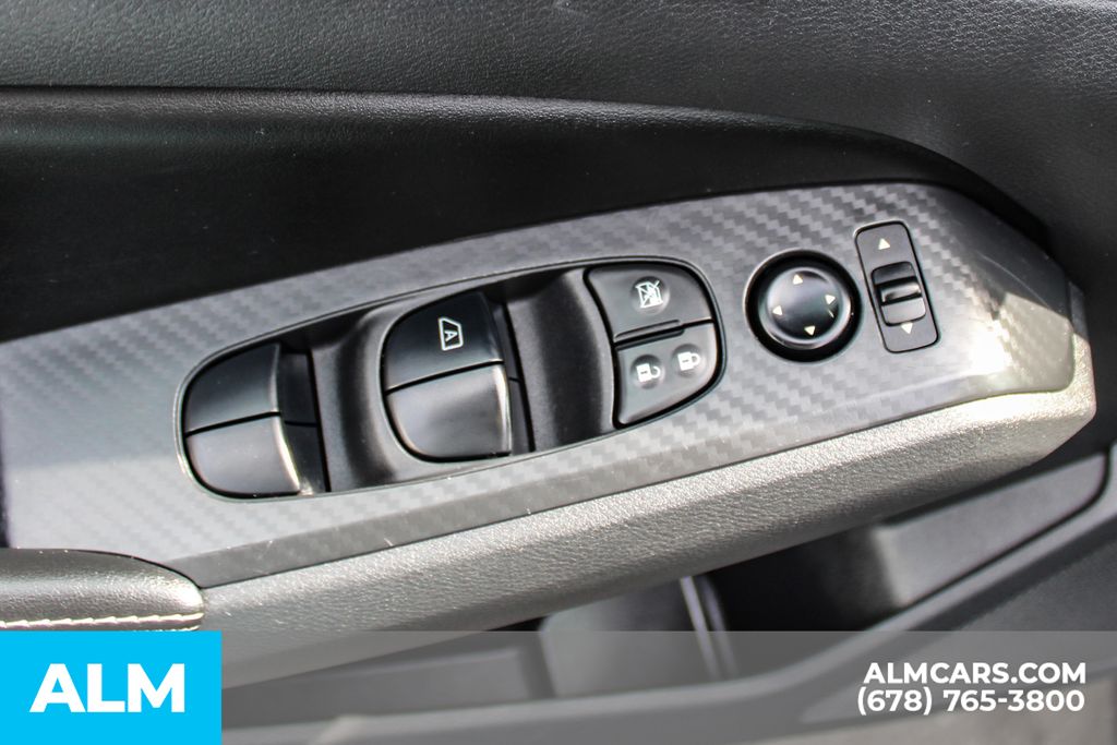 Used 2025 Black Nissan 2.5 SV image 38