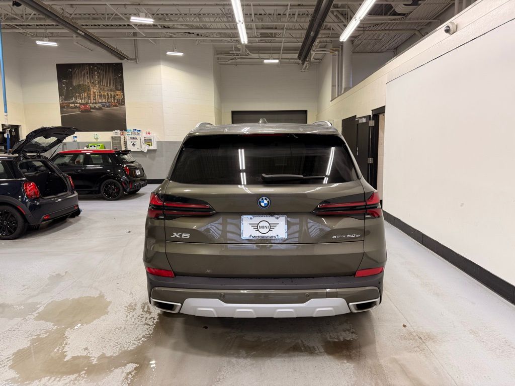 Thumbnail: 2024 BMW X5 - 4