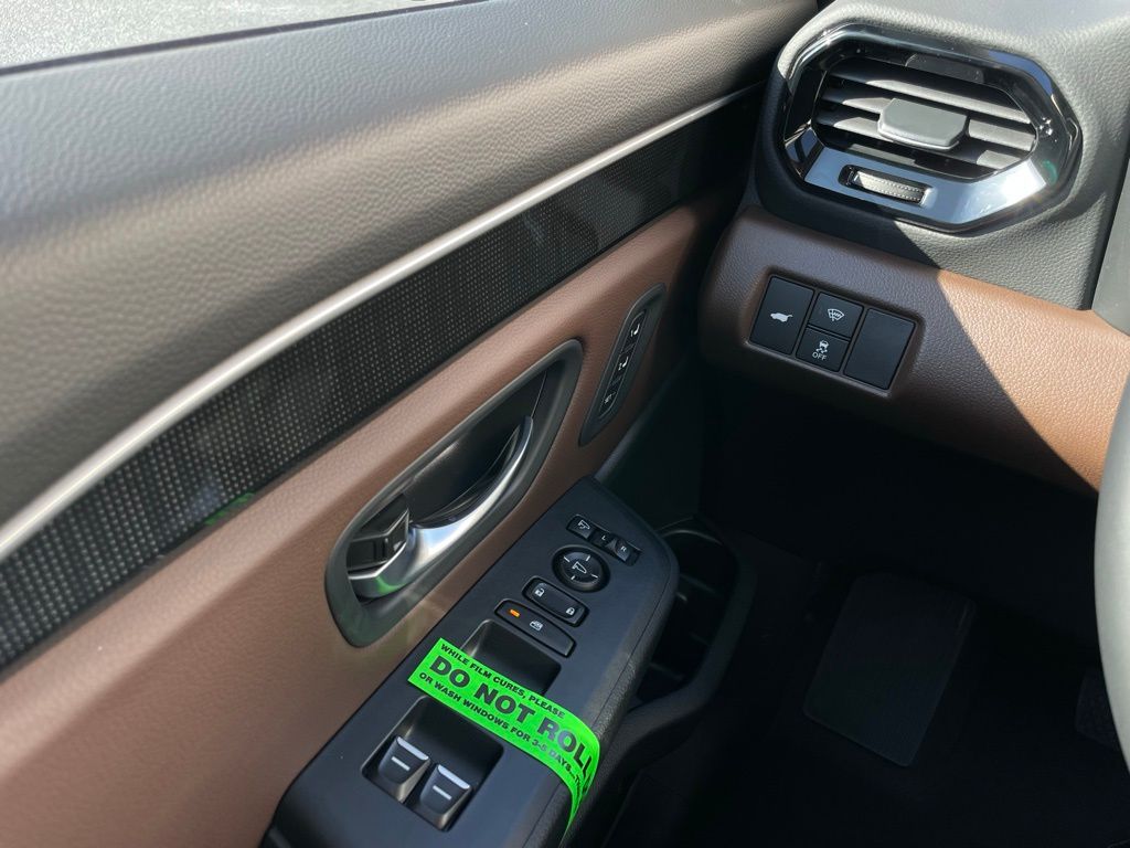 Thumbnail: 2025 Honda Pilot - 24