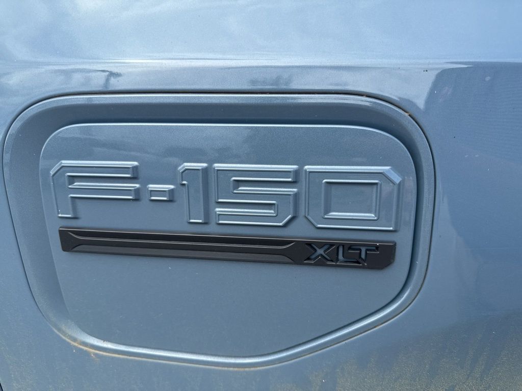 2023 Ford F-150 Lightning XLT